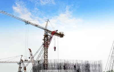 塔吊 现代工程建设的支柱与挑战